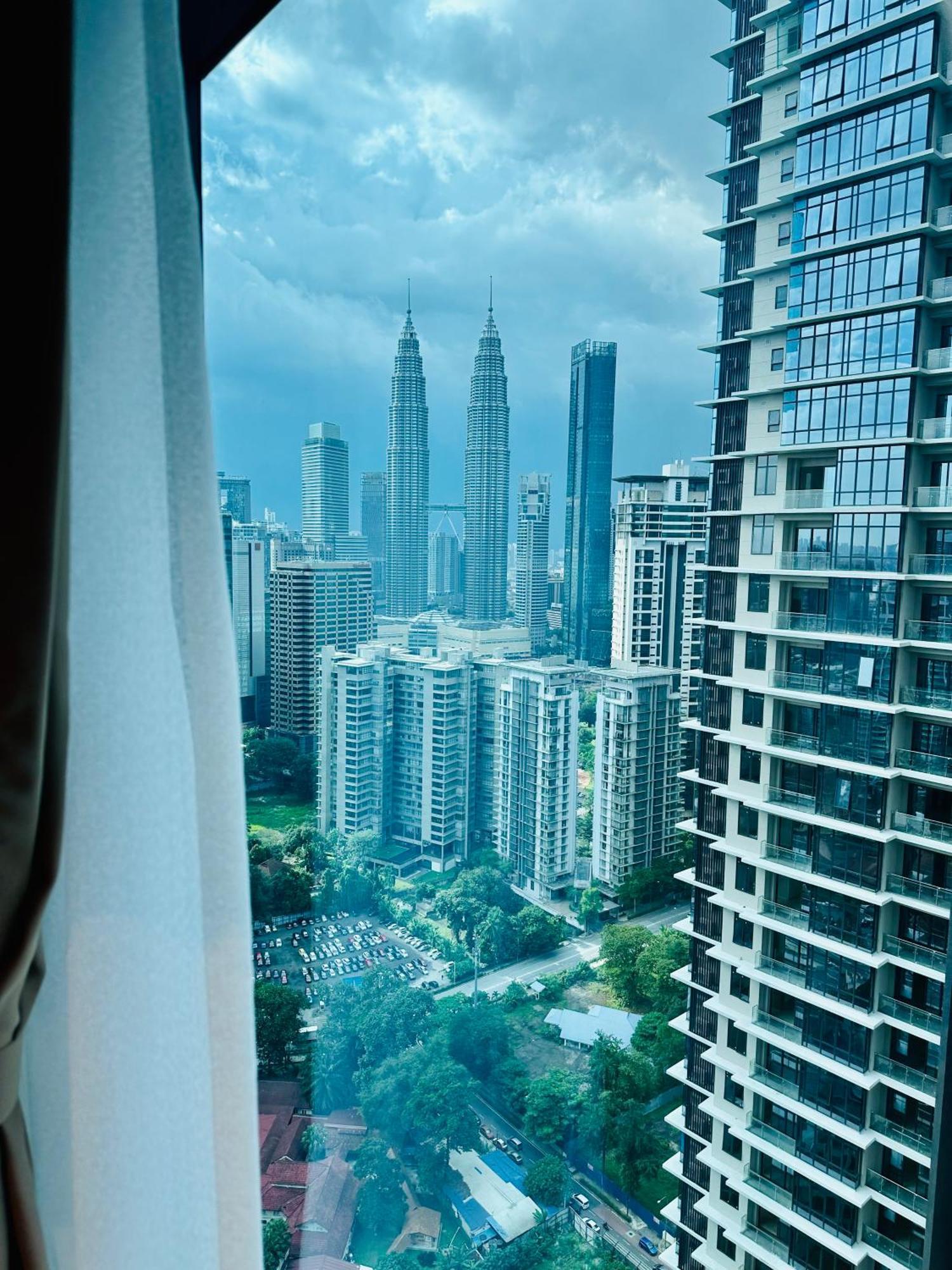 Eaton Residence Klcc Куала-Лумпур Экстерьер фото