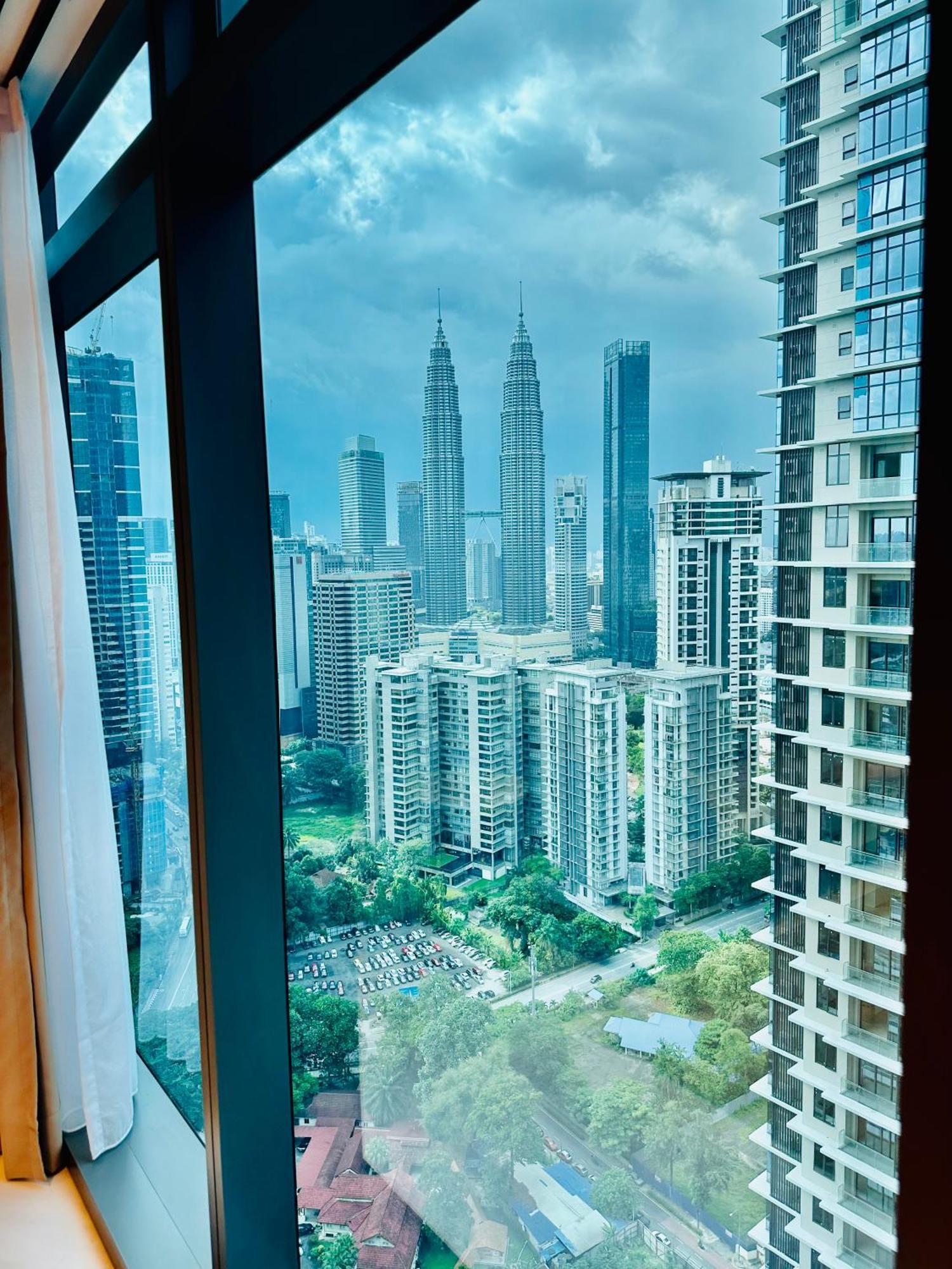 Eaton Residence Klcc Куала-Лумпур Экстерьер фото
