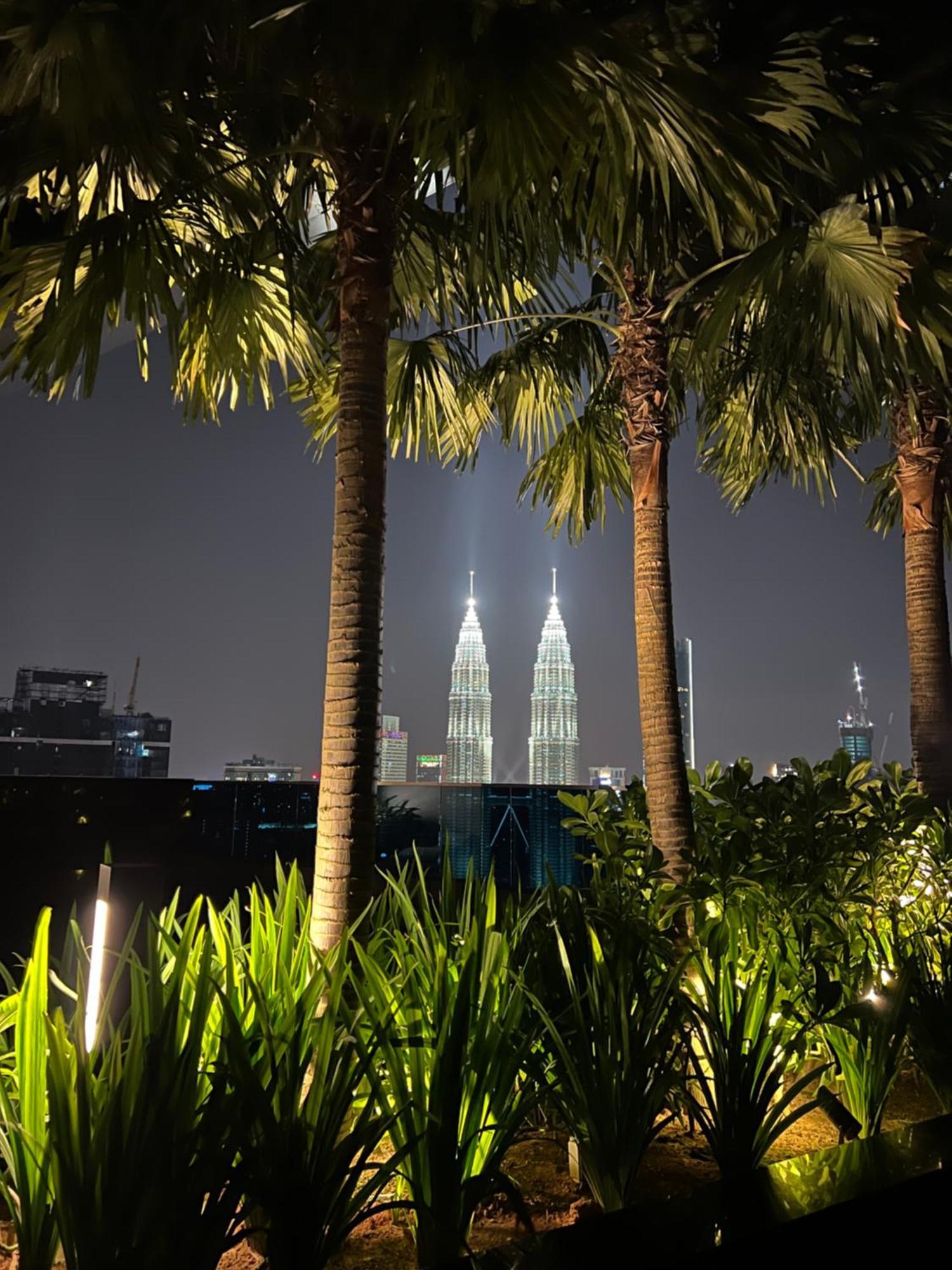 Eaton Residence Klcc Куала-Лумпур Экстерьер фото