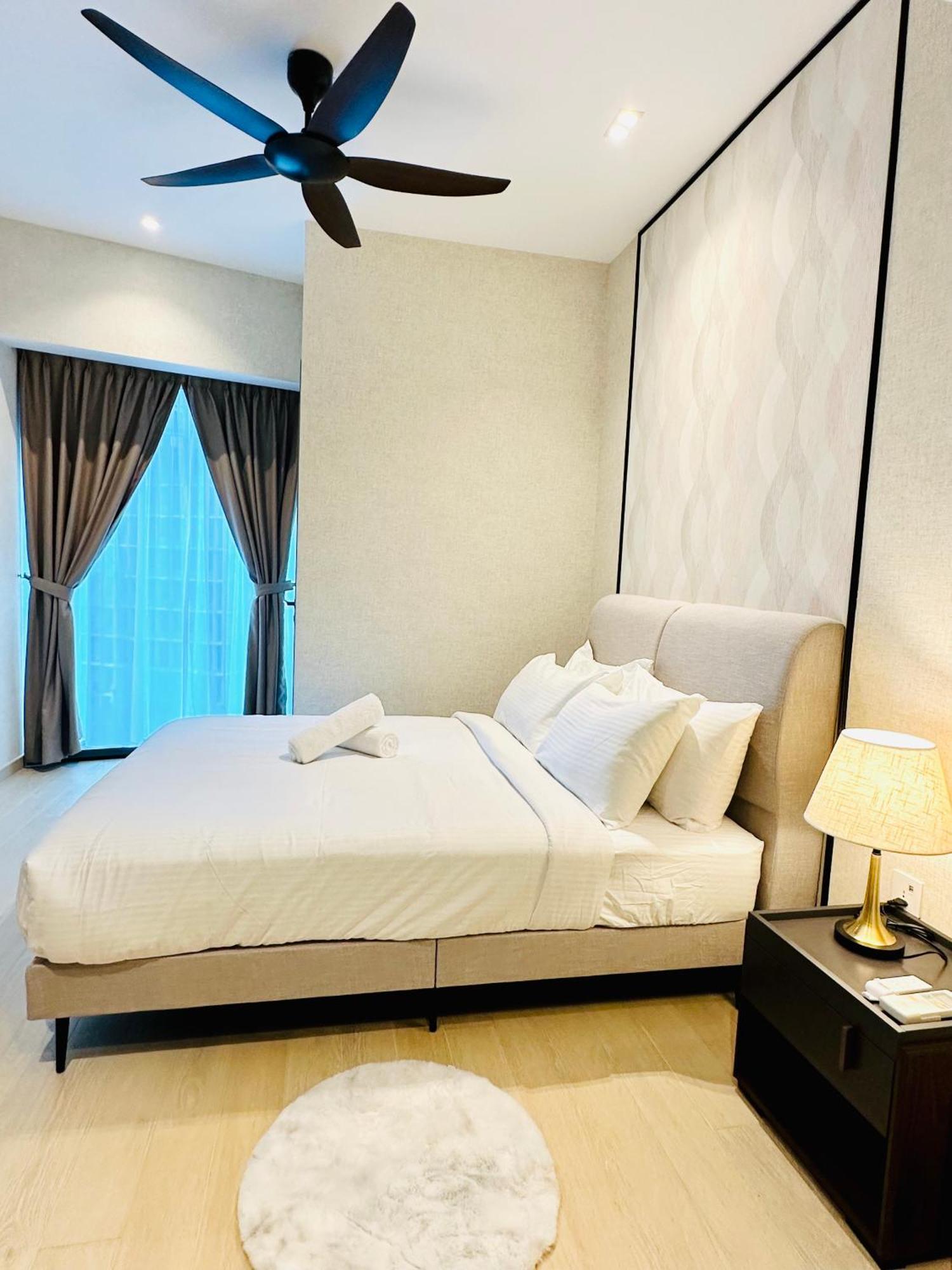 Eaton Residence Klcc Куала-Лумпур Экстерьер фото